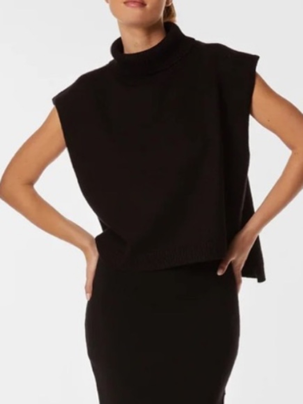 The Noli Shop Black Sleeveless Turtleneck Sweater Size XL